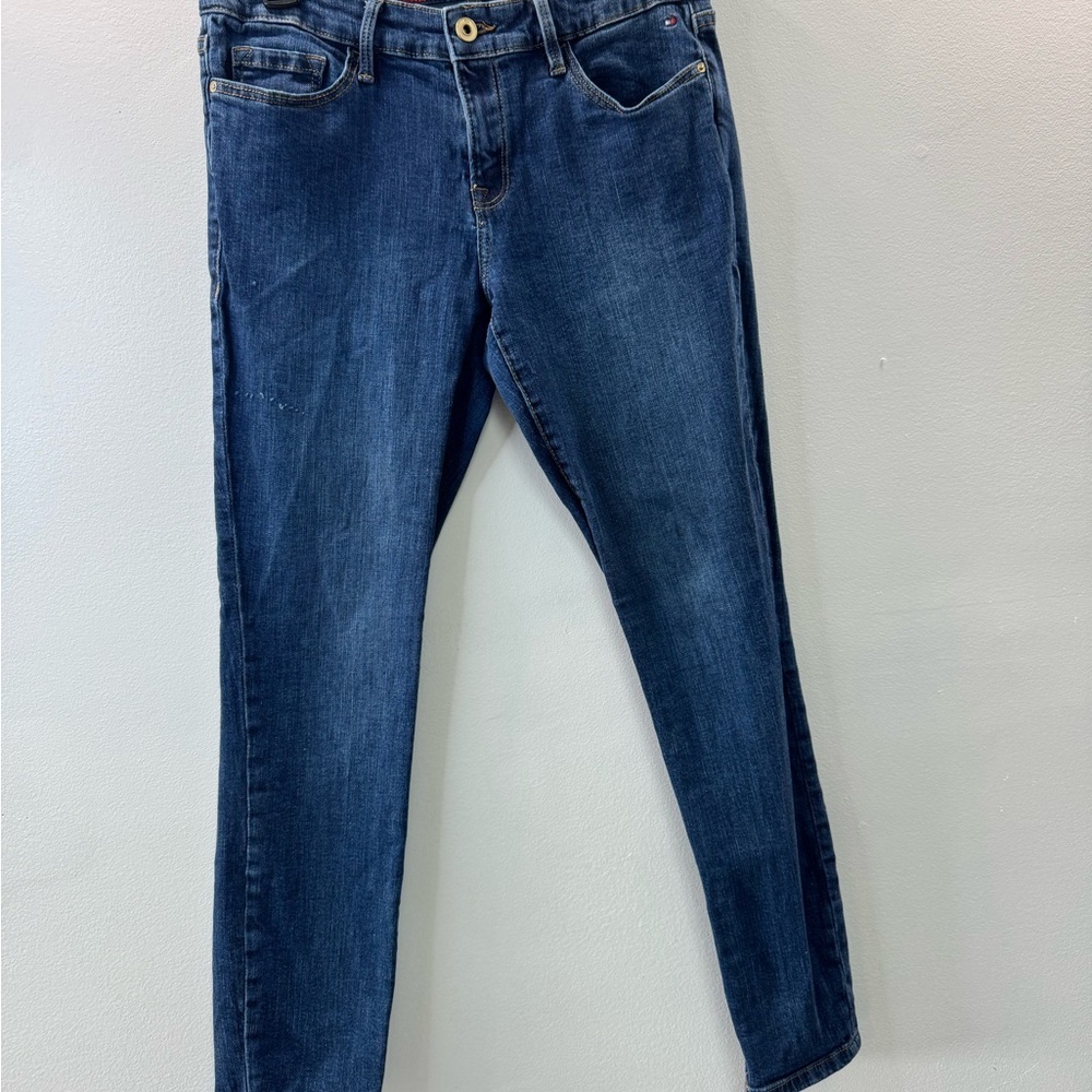 Tommy Hilfiger size 4 Classic Blue Women's Jeans